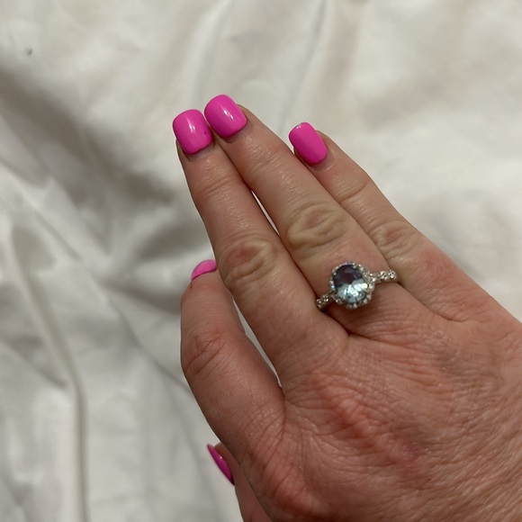 Sterling icy blue ring with diamond sapphire accents size 7 - Picture 2 of 2